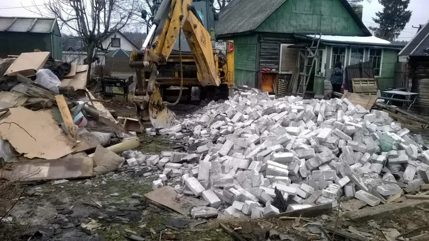 Вывоз мусора после сноса здания в Туймазы от ПроМусор – цена от 5095 руб., утилизация и уборка стройотходов