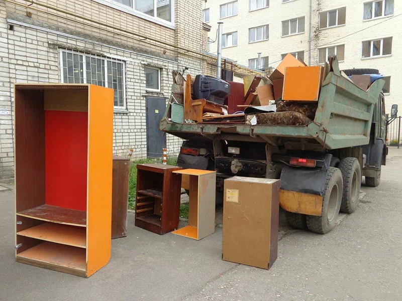 Вывоз шкафа в Туймазы от ПроМусор — недорого, демонтаж, утилизация, вывоз из квартиры от 866 руб